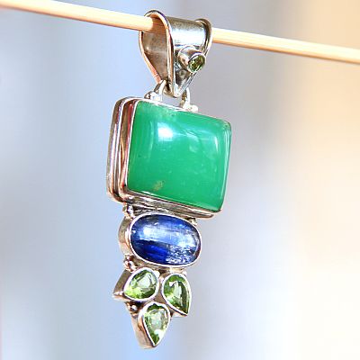 Grön opal kyanit peridot smycke hänge i .925 silver 5,3 cm
