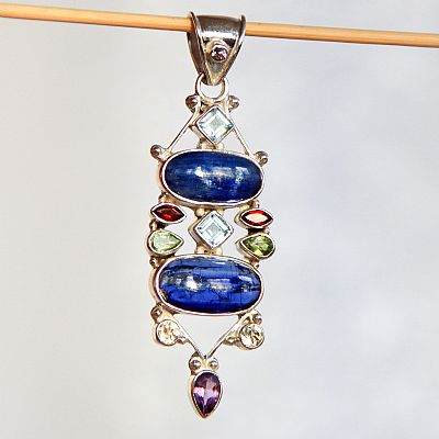 Kyanit med peridot, granat, citrin, blå topas och ametist smycke hänge .925 Sterling silver 7,2 cm